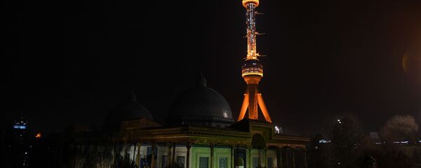 Новогодняя подсветка Ташкентской телебашни Новогодняя подсветка Ташкентской телебашни - Sputnik Ўзбекистон