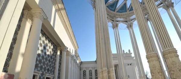 Павильон №66 Культура (Узбекская ССР), построенный в 1954 году, на территории ВДНХ Павильон №66 Культура (Узбекская ССР), построенный в 1954 году, на территории ВДНХ - Sputnik Ўзбекистон