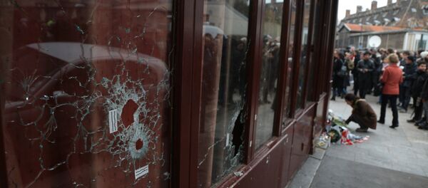 Ситуация в Париже после серии терактов - Sputnik Узбекистан