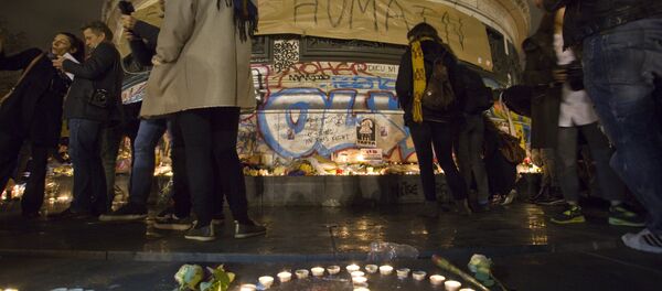 Ситуация в Париже после серии терактов Ситуация в Париже после серии терактов - Sputnik Узбекистан