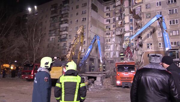 Ситуация в Магнитогорске в связи с обрушением подъезда жилого дома - Sputnik Узбекистан