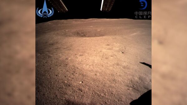 Чанъэ-4 сделал первый снимок обратной стороны Луны - Sputnik Узбекистан