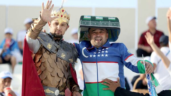 Болельщики сборной Узбекистана на стадионе Шарджа - Sputnik Узбекистан