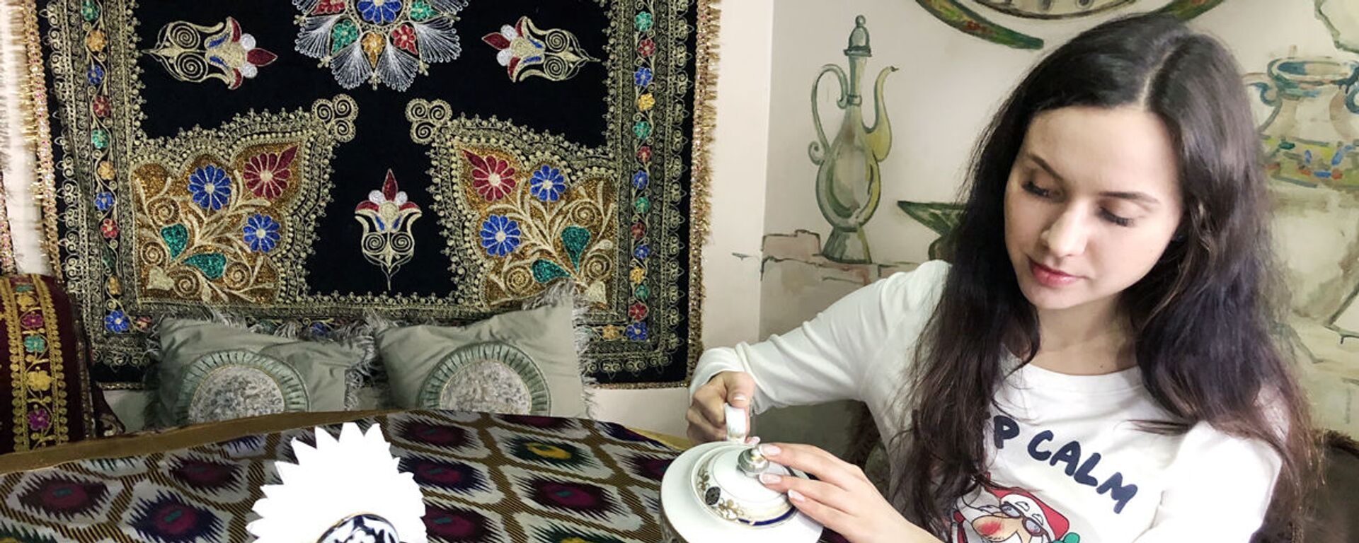 Найти кафе в Узбекистане, где заваривают листовой чай – большая удача - Sputnik Ўзбекистон, 1920, 01.04.2021