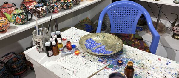 Мастерская по изготовлению узбекской посуды - Sputnik Узбекистан