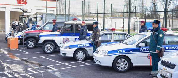 Президент Республики Узбекистан Шавкат Мирзиёев 10 января посетил отдел внутренних дел №7 Юнусабадского района города Ташкента.  - Sputnik Ўзбекистон