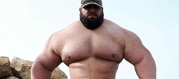 Иранский тяжелоатлет Саджад Гариби, известный под прозвищем Иранский Халк - Sputnik Узбекистан