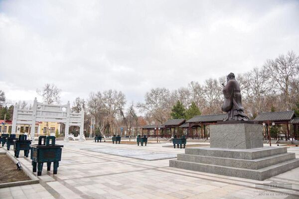 Мирзиёев: кадры для цифровой экономики нужно готовить в Самарканде Мирзиёев: кадры для цифровой экономики нужно готовить в Самарканде - Sputnik Узбекистан