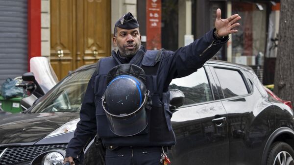 Ситуация в Париже после серии терактов - Sputnik Узбекистан