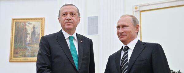 Президент РФ Владимир Путин и президент Турции Реджеп Тайип Эрдоган Президент РФ Владимир Путин и президент Турции Реджеп Тайип Эрдоган - Sputnik Ўзбекистон