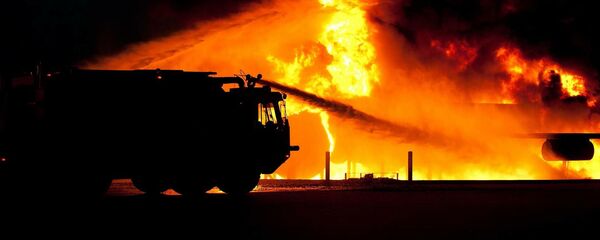 Пожарная машина на месте возгорания. Иллюстративное фото Пожарная машина на месте возгорания. Иллюстративное фото - Sputnik Ўзбекистон