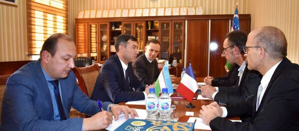 Самаркандский иняз договорился о сотрудничестве - Sputnik Узбекистан