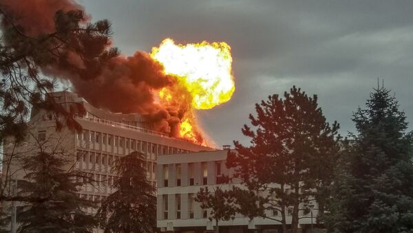 Пожар в кампусе университета в Лионе - Sputnik Ўзбекистон