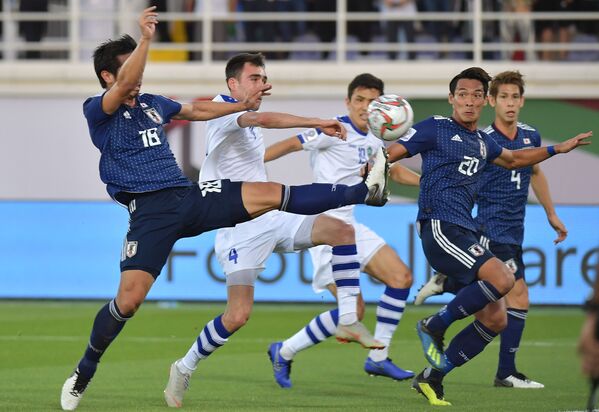 Матч сборных Японии и Узбекистана на Кубке Азии - 2019 - Sputnik Узбекистан