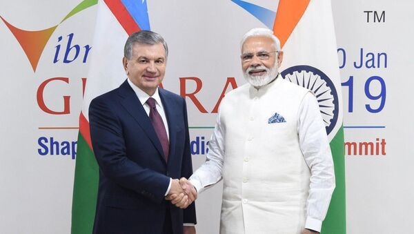 Президент Узбекистана Шавкат Мирзиёев встретился с премьер-министром Индии - Sputnik Ўзбекистон