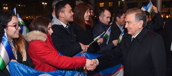 Президент Узбекистана встретился с соотечественниками в Германии Президент Узбекистана встретился с соотечественниками в Германии - Sputnik Ўзбекистон