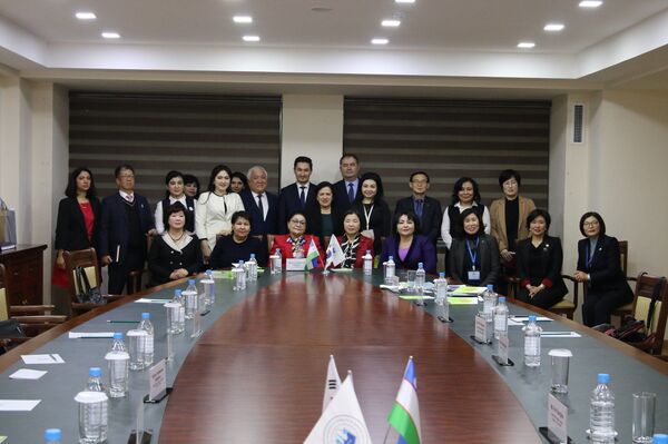 Женщины–изобретатели Узбекистана и Южной Кореи договорились о сотрудничестве - Sputnik Узбекистан