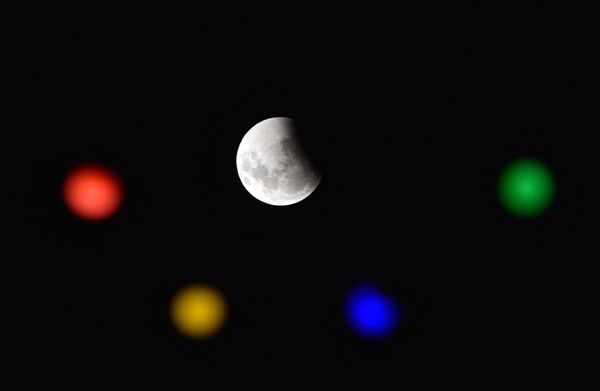 Полное лунное затмение в Уругвае  - Sputnik Узбекистан