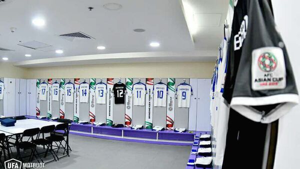 Раздевалка сборной Узбекистана по футболу перед матчем с Автралией - Sputnik Узбекистан