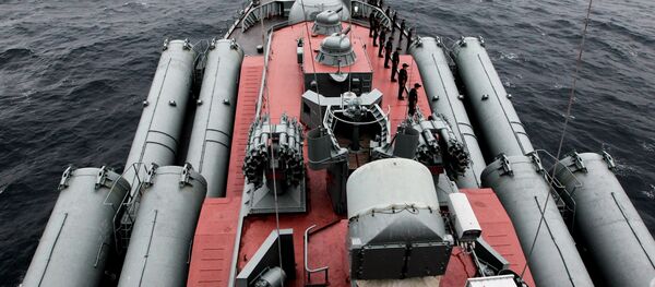 Россия қанотли ракеталар ташувчи крейсери Россия қанотли ракеталар ташувчи крейсери - Sputnik Ўзбекистон