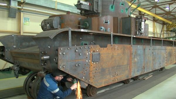 Мастера показали, как реставрируют танки и самолеты Второй мировой - Sputnik Узбекистан