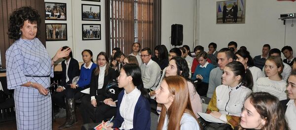 Делегация НГЛУ им. Н. А. Добролюбова в Ташкенте Делегация НГЛУ им. Н. А. Добролюбова в Ташкенте - Sputnik Узбекистан