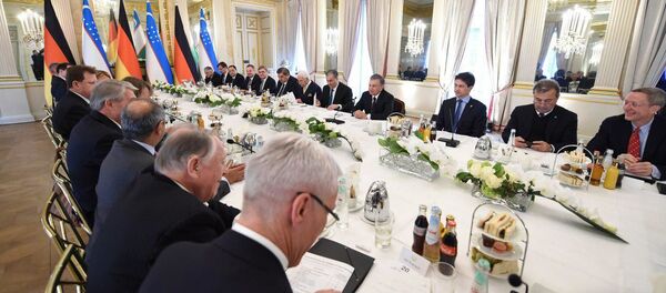 Шавкат Мирзиёев встретился с представителями деловых кругов Германии - Sputnik Узбекистан