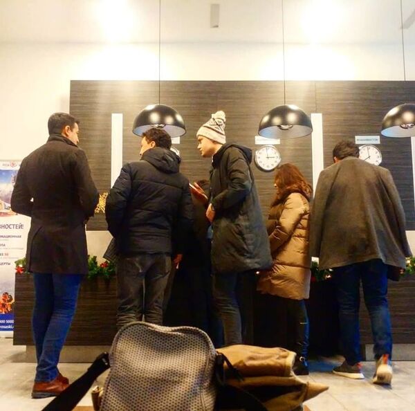 Узбекская команда КВН Like: хочется много денег и разорвать зал - Sputnik Узбекистан