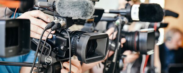 СМИ на пресс-конференции СМИ на пресс-конференции - Sputnik Ўзбекистон