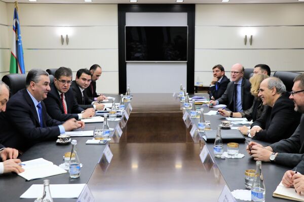 В Евросоюзе заявили, что Узбекистан может стать экономическим лидером ЦА В Евросоюзе заявили, что Узбекистан может стать экономическим лидером ЦА - Sputnik Узбекистан