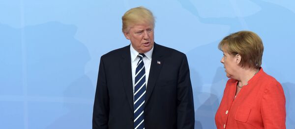 Президент США Дональд Трамп и канцлер Германии Ангела Меркель  - Sputnik Узбекистан