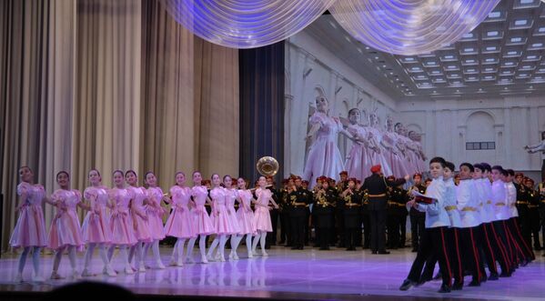 Концерт, посвящённый 30-летию вывода Советских войск из Афганистана в Ташкенте. - Sputnik Узбекистан