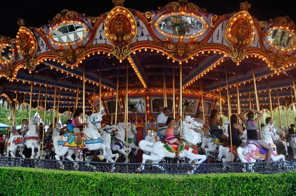 Там, где хочется жениться: определены самые романтичные города мира - Sputnik Узбекистан