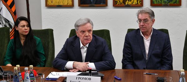 Борис Громов на пресс-конференции Борис Громов на пресс-конференции - Sputnik Узбекистан