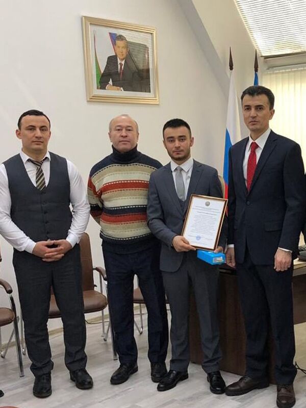 Спасавший людей в Магнитогорске узбекистанец получил подарок от Камилова - Sputnik Узбекистан