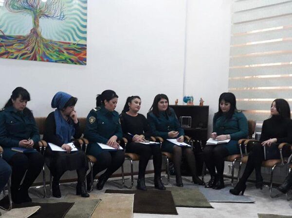 Сотрудницы ГУВД Ташкента узнали секреты женского счастья Сотрудницы ГУВД Ташкента узнали секреты женского счастья - Sputnik Узбекистан