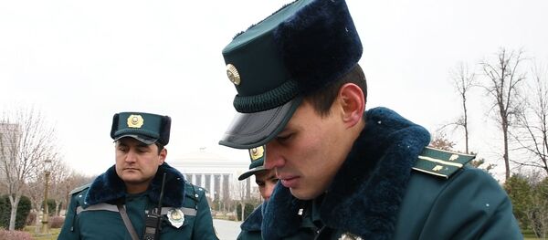 Тошкент ИИБ ходимлари Тошкент ИИБ ходимлари - Sputnik Ўзбекистон