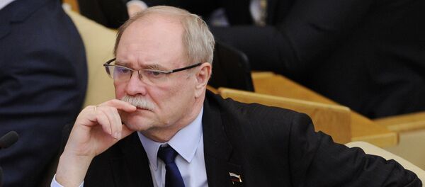 Член комитета Госдумы по культуре Владимир Бортко - Sputnik Узбекистан