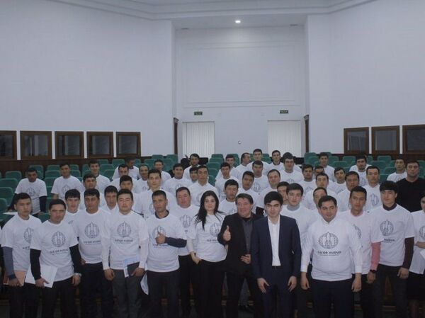 Жиззахда “Илғор ҳудуд” бизнес-инкубатори очилади Жиззахда “Илғор ҳудуд” бизнес-инкубатори очилади - Sputnik Ўзбекистон