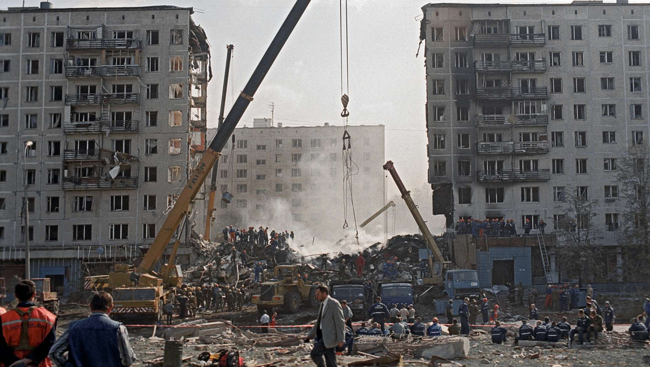 Взорвали дома в москве каком году. Теракт в Москве 1999 Гурьянова. Теракт на улице Гурьянова 1999. Взрыв дома на Гурьянова 1999.