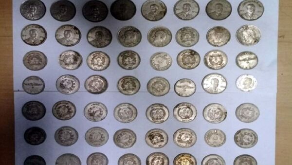 Пресечен незаконный вывоз старинных монет из Узбекистана - Sputnik Ўзбекистон