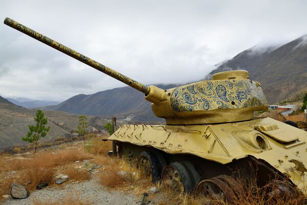 Советский танк в Панджшерском ущелье (Афганистан) - Sputnik Узбекистан