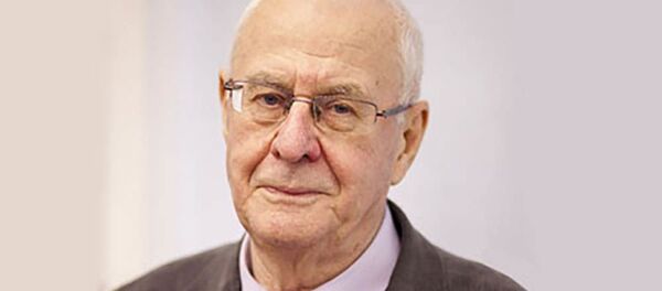 Вирусолог Виктор Зуев Вирусолог Виктор Зуев - Sputnik Ўзбекистон