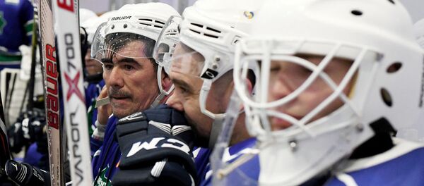 Матч чемпионата Узбекистана по хоккею между командами Хумо и Бинокор Матч чемпионата Узбекистана по хоккею между командами Хумо и Бинокор - Sputnik Узбекистан