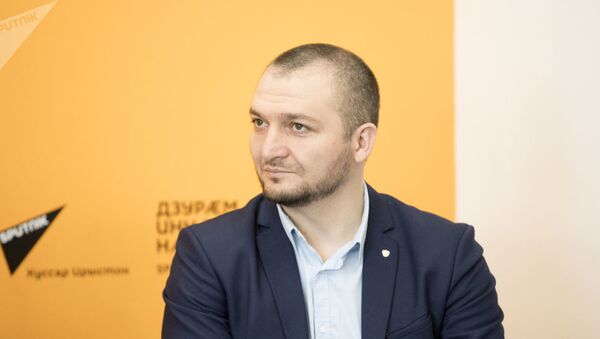 Политолог Сослан Плиев  - Sputnik Узбекистан