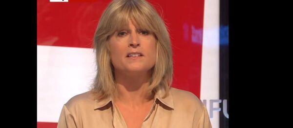 Сестра экс-главы МИД Британии разделась в прямом эфире - Sputnik Узбекистан