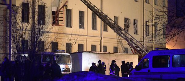 Обрушение плит перекрытия в здании Санкт-Петербургского НИУ ИТМО - Sputnik Узбекистан