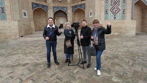 Журналисты телеканала Россия 1 – Башкортостан прибыли в Узбекистан для съемок выпуска шоу о путешествиях - Sputnik Узбекистан