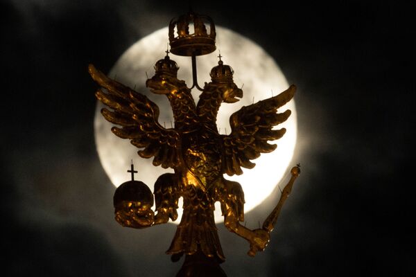 Superlunie, nablyudayemoe v Moskve - Sputnik O‘zbekiston