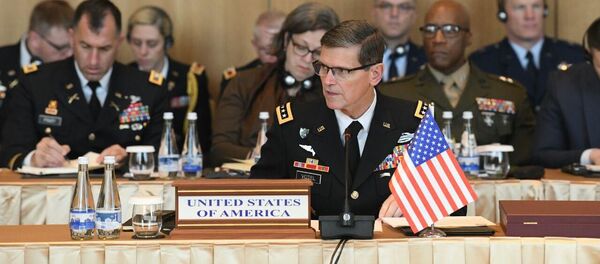 Джозеф Вотел Джозеф Вотел - Sputnik Ўзбекистон